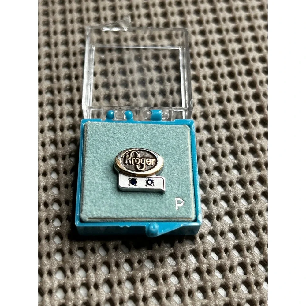 Vintage Kroger Employee Service Award Pin 1/10 10K Gold Filled Blue Stones Case